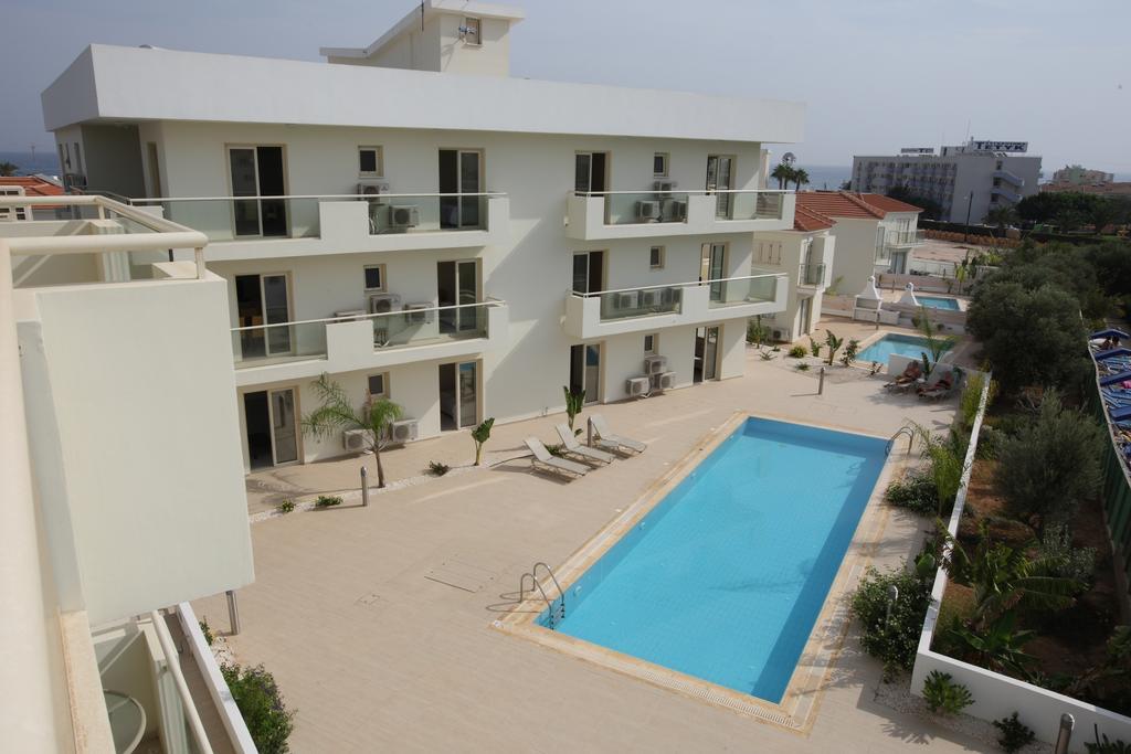 Athena Beach Villas Protaras Exteriör bild