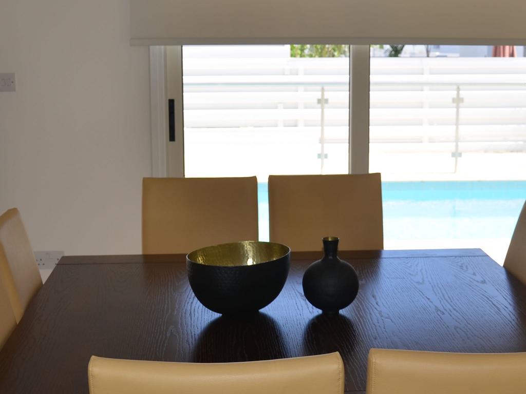 Athena Beach Villas Protaras Exteriör bild