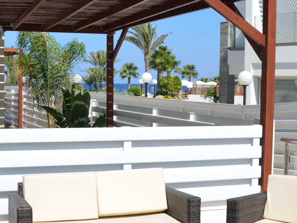 Athena Beach Villas Protaras Exteriör bild