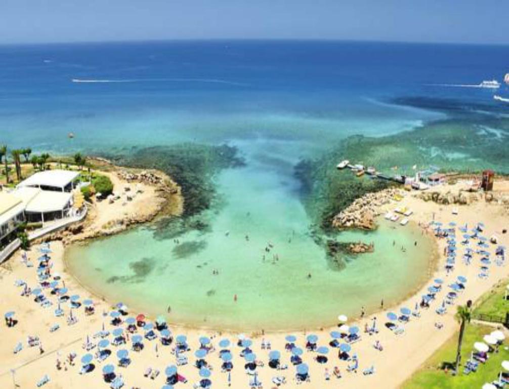 Athena Beach Villas Protaras Exteriör bild