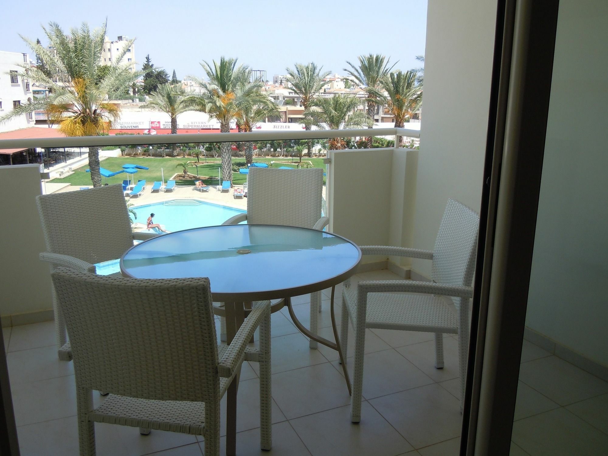 Athena Beach Villas Protaras Exteriör bild