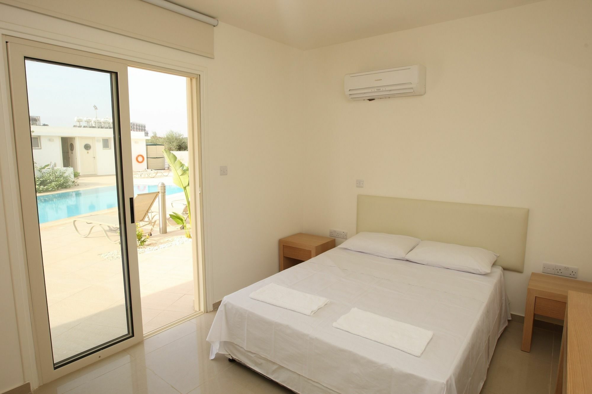 Athena Beach Villas Protaras Exteriör bild